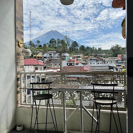 Java Hostel Tumpak Sewu Sidomukti Exteriér fotografie